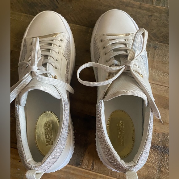 Brand New Michael Kors Sneakers Size 7 1/2 - Picture 6 of 8